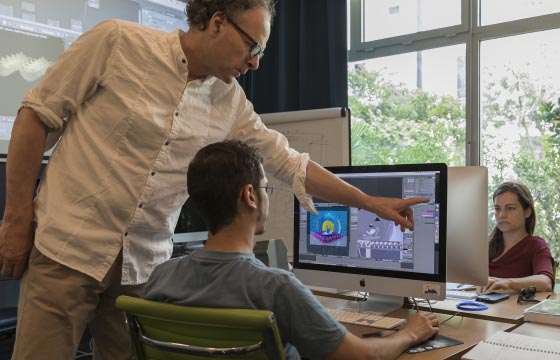 Nos formations Blender sont animées par Olivier Borne, scénographe, infographiste 3D et expert Blender.
