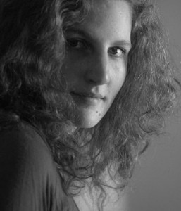 Emmanuelle Jay, monteuse doc et fiction, enseignante et formatrice en montage.