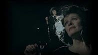 "Mon Dieu", chanté par Nathalie, filmé par Adrien, Christophe, Emmanuel et Hélène.