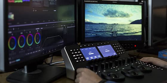 pupitre Davinci reoslve et retour vidéo FSI 10 bits