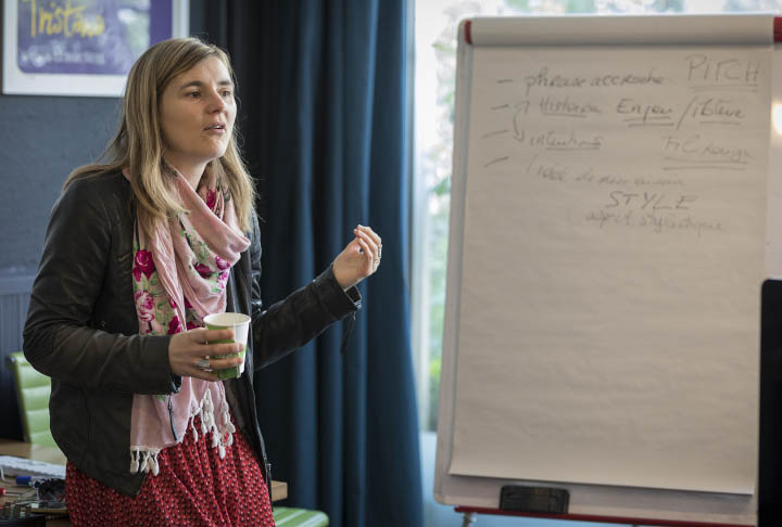 Hélène Desplanques en formation d'atelier documentaire