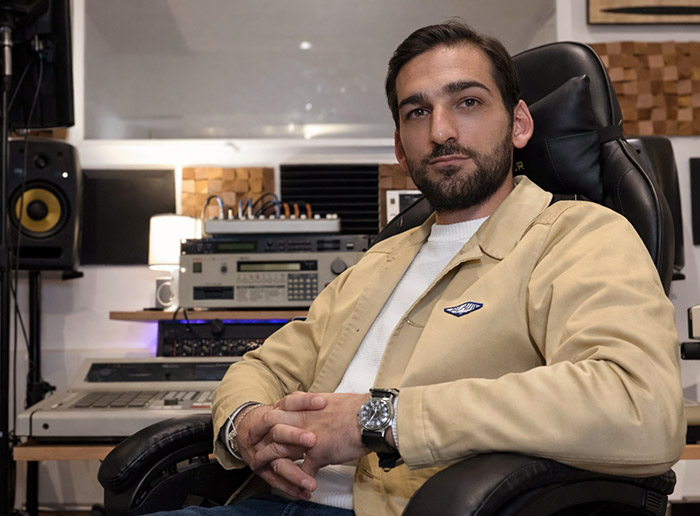 Maxime Desormieres, musicien, producteur et sound designer, expert en IA génératives audio & musicales.